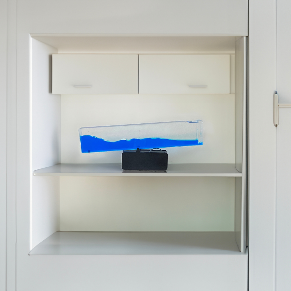 18inch - Wave Showcase Display